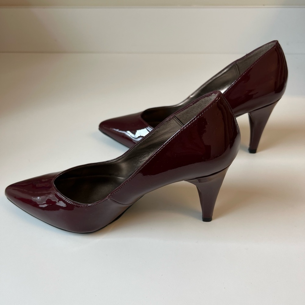 Moda Spana Women’s Pump. NWOT. Size 8.5